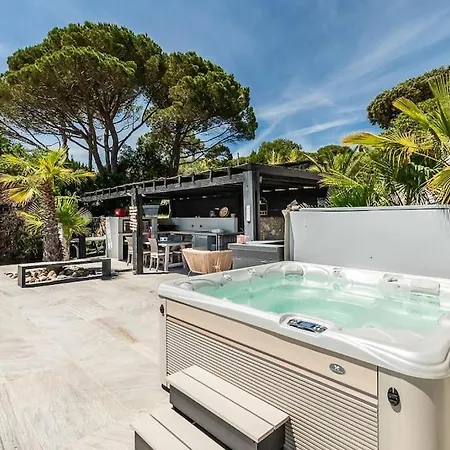 Piscine Chauffee Vue Standing Sete