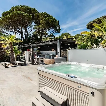 Piscine Chauffee Vue Standing Sete