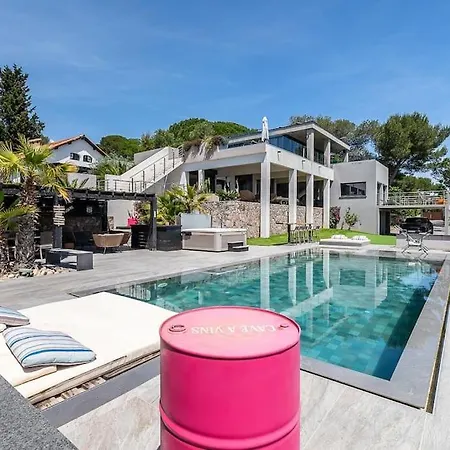 Piscine Chauffee Vue Standing * Sete